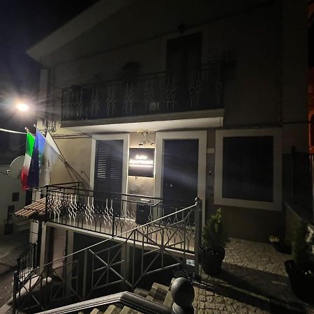 Castel Di Sangro Suite Apartment Bagian luar foto