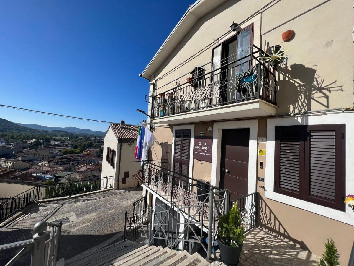 Castel Di Sangro Suite Apartment Bagian luar foto