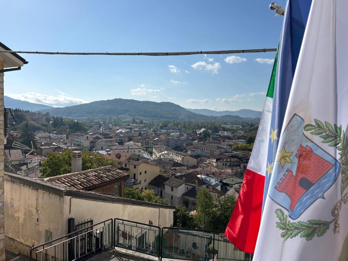 Castel Di Sangro Suite Apartment Bagian luar foto