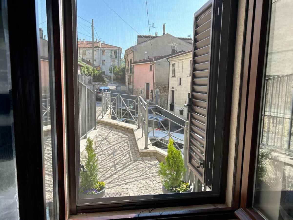Castel Di Sangro Suite Apartment Bagian luar foto